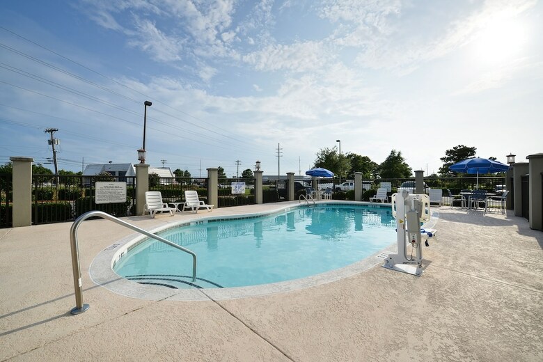 Hotel Comfort Suites Myrtle Beach