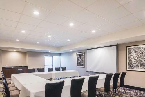 Hotel La Quinta By Wyndham Austin Airport