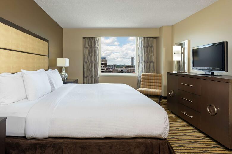 Hotel Doubletree Suites By Hilton Austin
