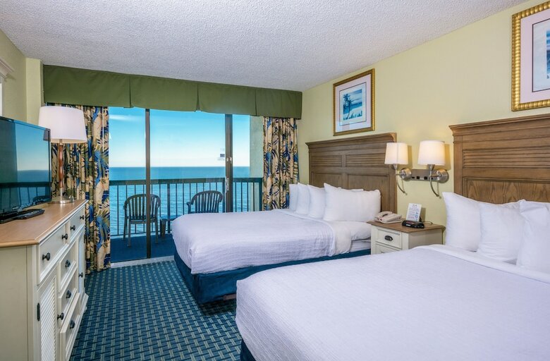 Hotel Compass Cove