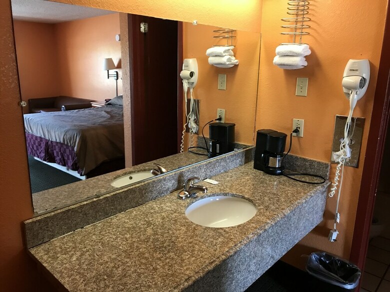 Motel American Inn Cleburne