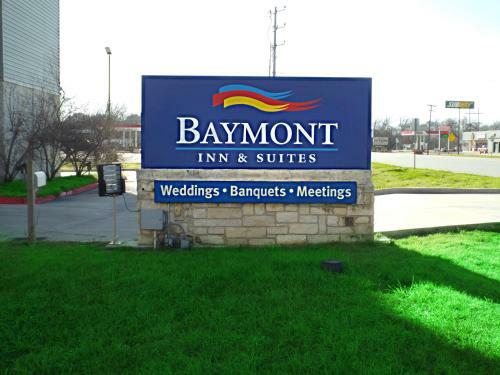 Hotel Baymont By Wyndham Columbus