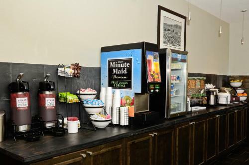 Hotel Baymont By Wyndham Columbus