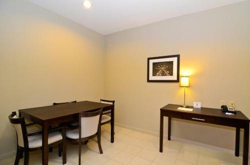 Hotel Baymont By Wyndham Columbus