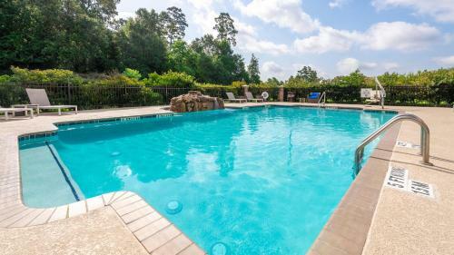 Holiday Inn Express Hotel And Suites Conroe