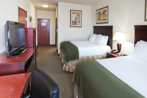 Holiday Inn Express Hotel And Suites Corsicana I-45