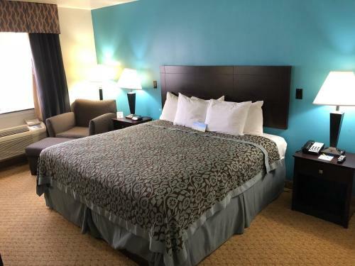 Hotel Days Inn & Suites By Wyndham Conroe North