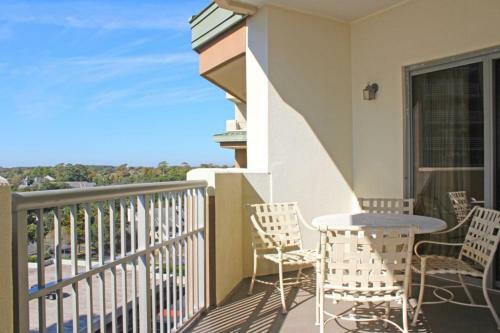 Apartamento Royal Palms 704