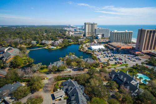 Apartamento Royal Palms 704