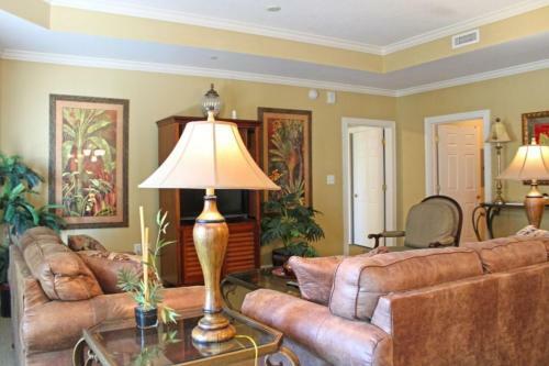 Apartamento Royal Palms 704