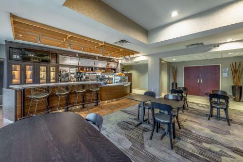 Hotel Courtyard College Station