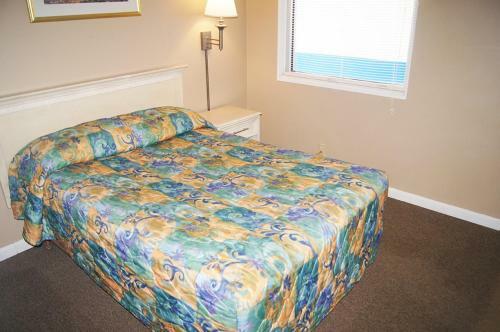 Polynesian Oceanfront Motel