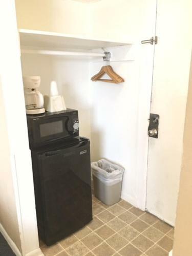 Polynesian Oceanfront Motel