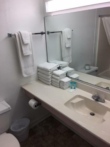 Polynesian Oceanfront Motel