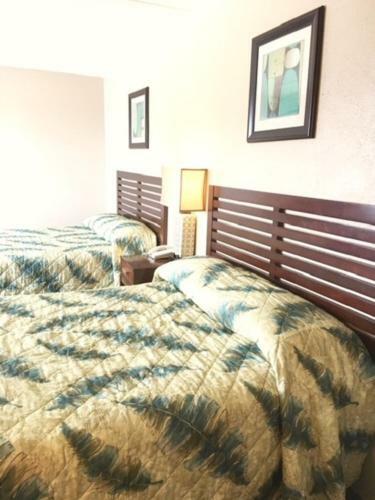 Polynesian Oceanfront Motel