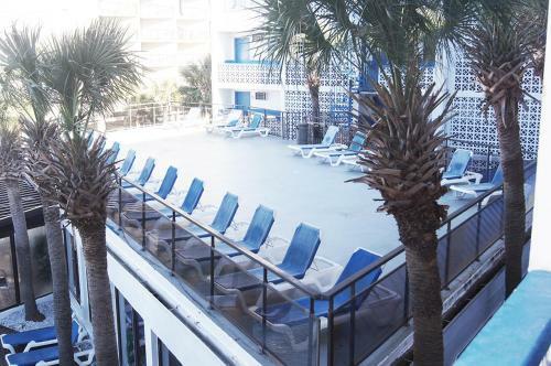 Polynesian Oceanfront Motel