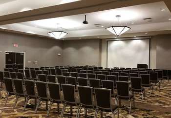 Holiday Inn Hotel & Suites Denton University Area