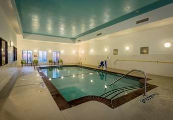 Holiday Inn Hotel & Suites Denton University Area