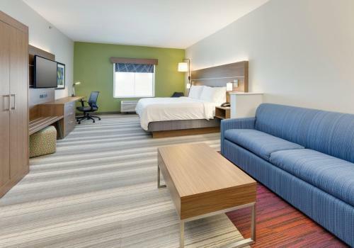 Holiday Inn Express Hotel & Suites Denton