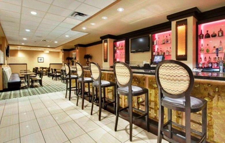 Hotel Wyndham Dallas Suites - Park Central