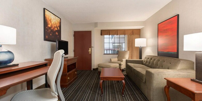 Hotel Wyndham Dallas Suites - Park Central