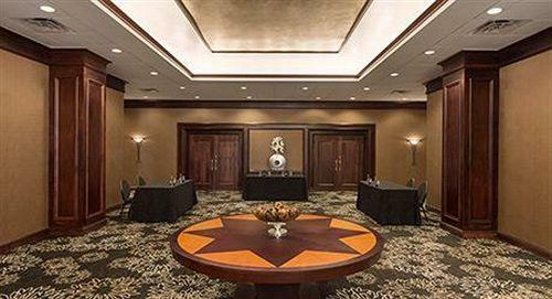 Hotel Wyndham Dallas Suites - Park Central