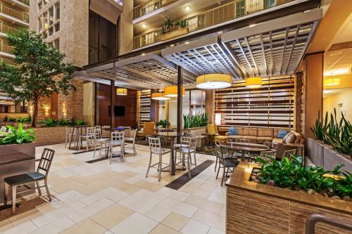 Hotel Embassy Suites Dallas - Market Center
