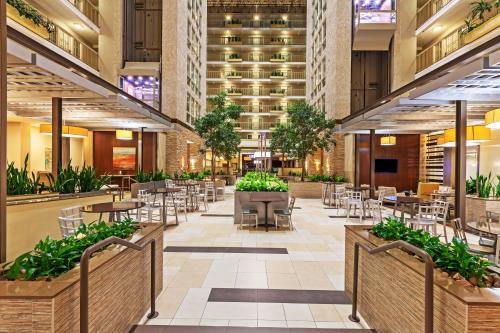 Hotel Embassy Suites Dallas - Market Center