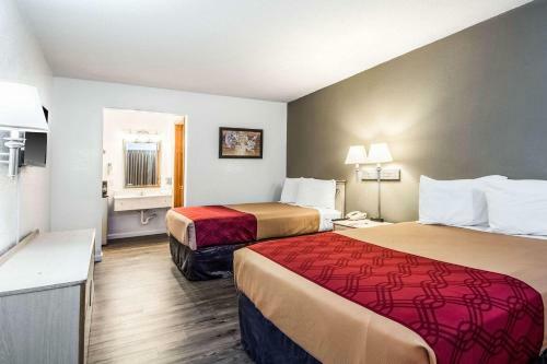 Motel Econo Lodge Airport I-35 North