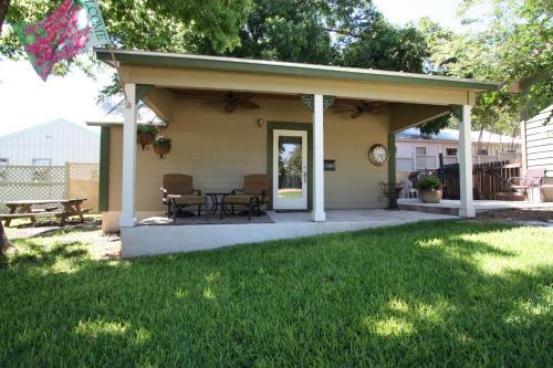 Bed & Breakfast Agape Cottage