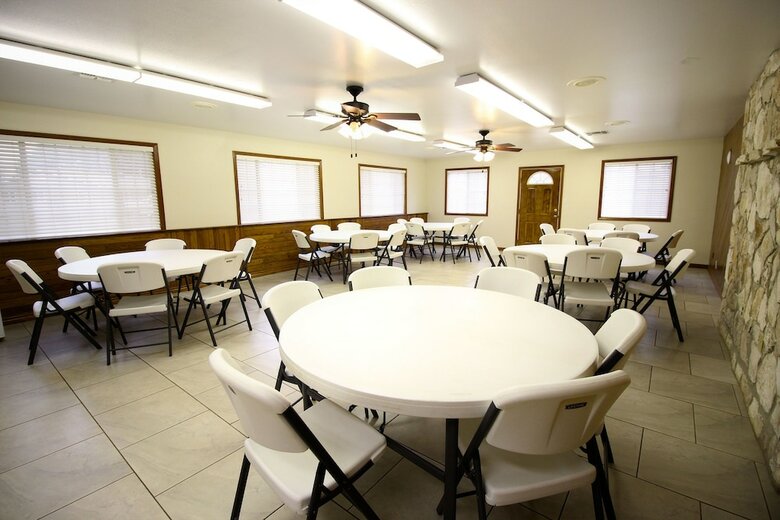 Hotel Peach Tree Inn & Suites