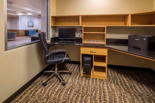 Hotel Comfort Suites El Paso Airport