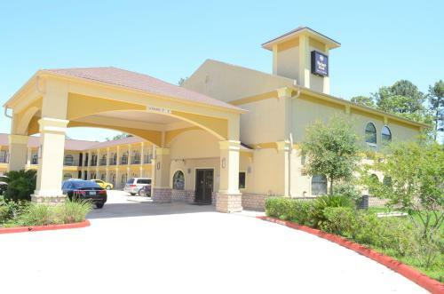 Motel Budget Host Inn & Suites
