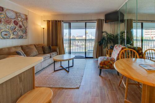 Hotel Casa Del Mar Beachfront Suites