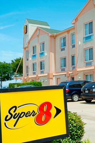 Hotel Super 8 Dfw Airport North