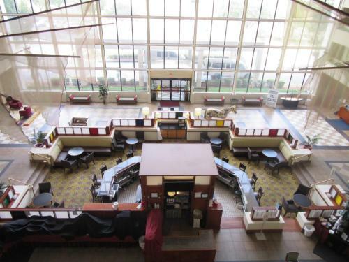 Atrium Hotel And Suites Dfw Airport