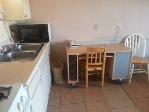 Motel Executive Inn & Suites