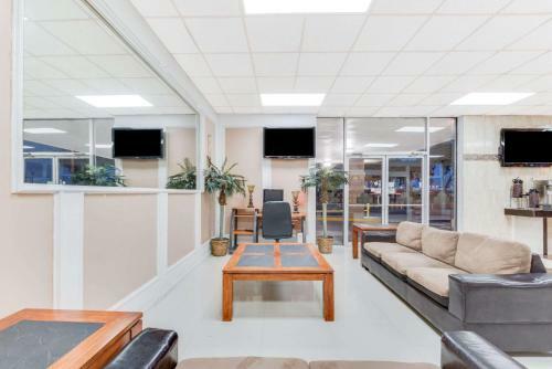 Motel Days Inn & Suites Laredo Texas