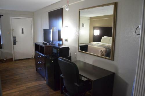 Motel Hill Country Inn