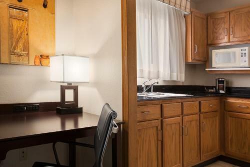 Hotel Country Inn And Suites Lubbock