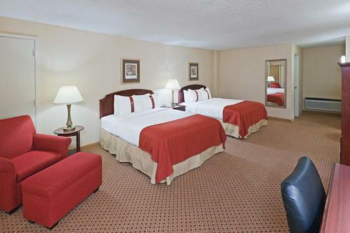 Clarion Hotel & Conference Center