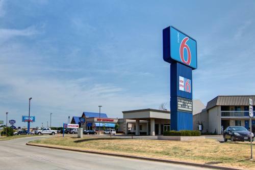 Motel 6 Mount Pleasant, Tx