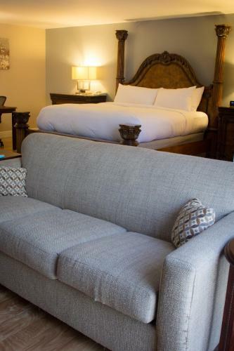 Hotel Doubletree By Hilton Midland Plaza