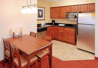 Hotel Towneplace Suites By Marriott Midland