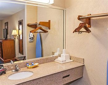 Motel Downtowner Inn And Suites