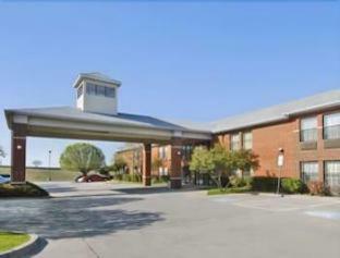 Hotel Days Inn By Wyndham Dallas Plano