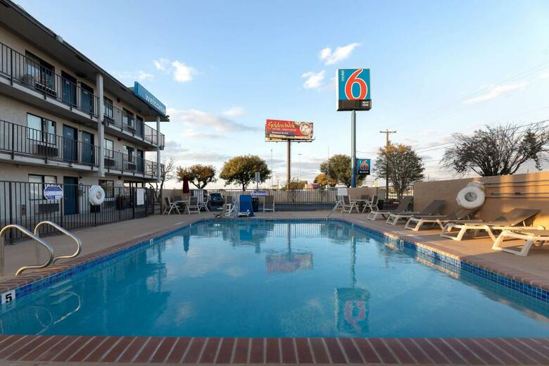 Motel 6 San Antonio West - Seaworld