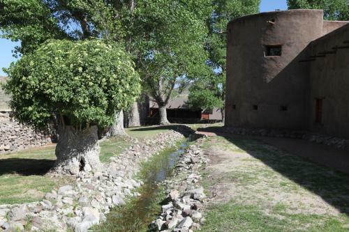 Hotel Cibolo Creek Ranch