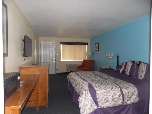 Hotel River Walk Inn & Suites