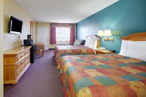 Hotel Baymont By Wyndham Terrell